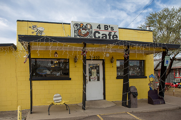 Four Bee's Cafe! AMAZING FOOD!!!