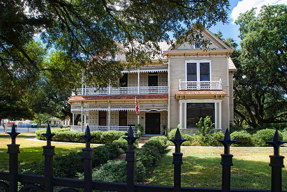 1895 Victorian Cameron, Texas.  Dr Nathan Cass House